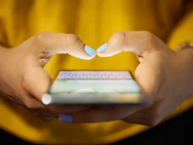 Technology and Social Media Play Complex Role in Teen Mental Health