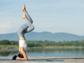 Experts Recommend Yoga for Mental Health to Combat Social Media Stress